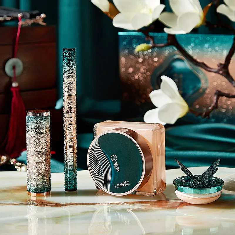 4-piece Makeup Kit Air Cushion Eyeliner Lipstick Gift Set