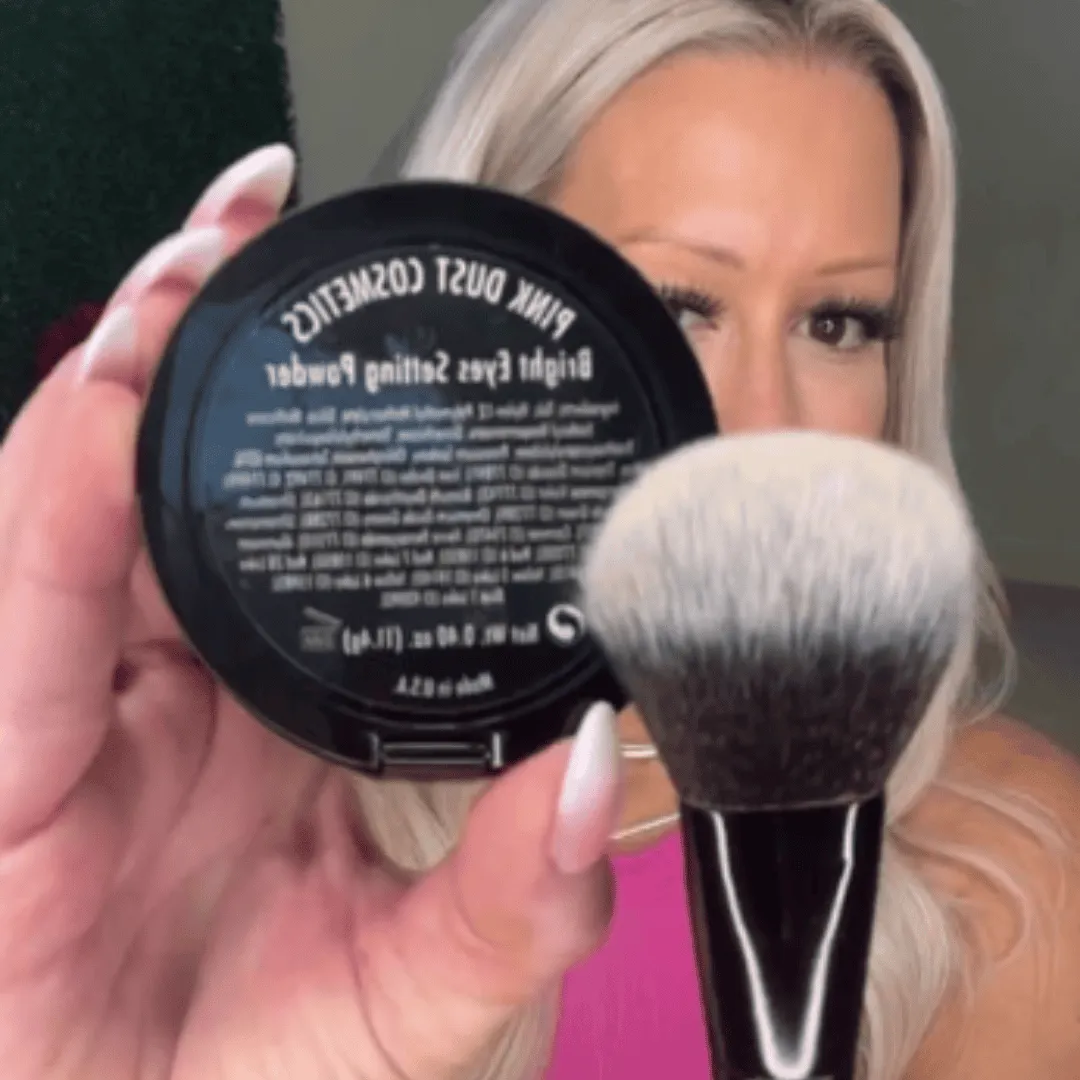 Bright Eyes Setting Powder & Large Dome Brush