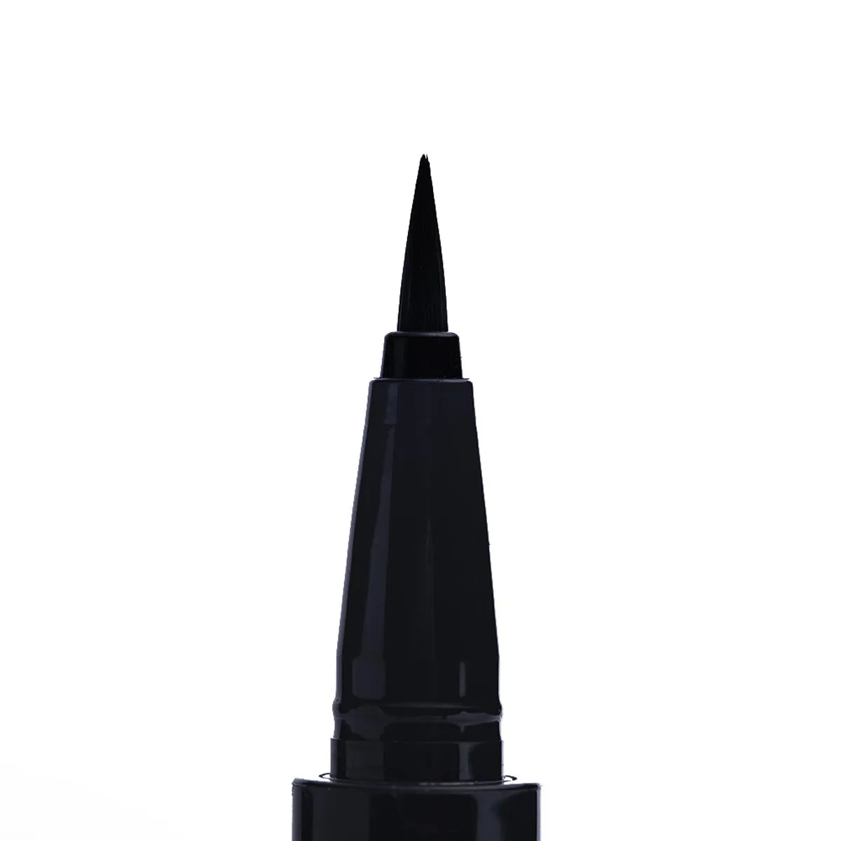 EYELINER ON FLEEK BRUSH PEN